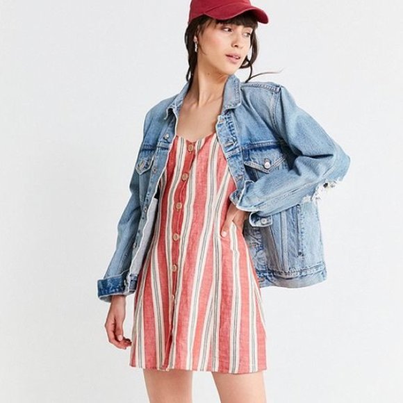 ❌ SOLD ❌ Urban Button Down Strappy Back Dress - Picture 10 of 10